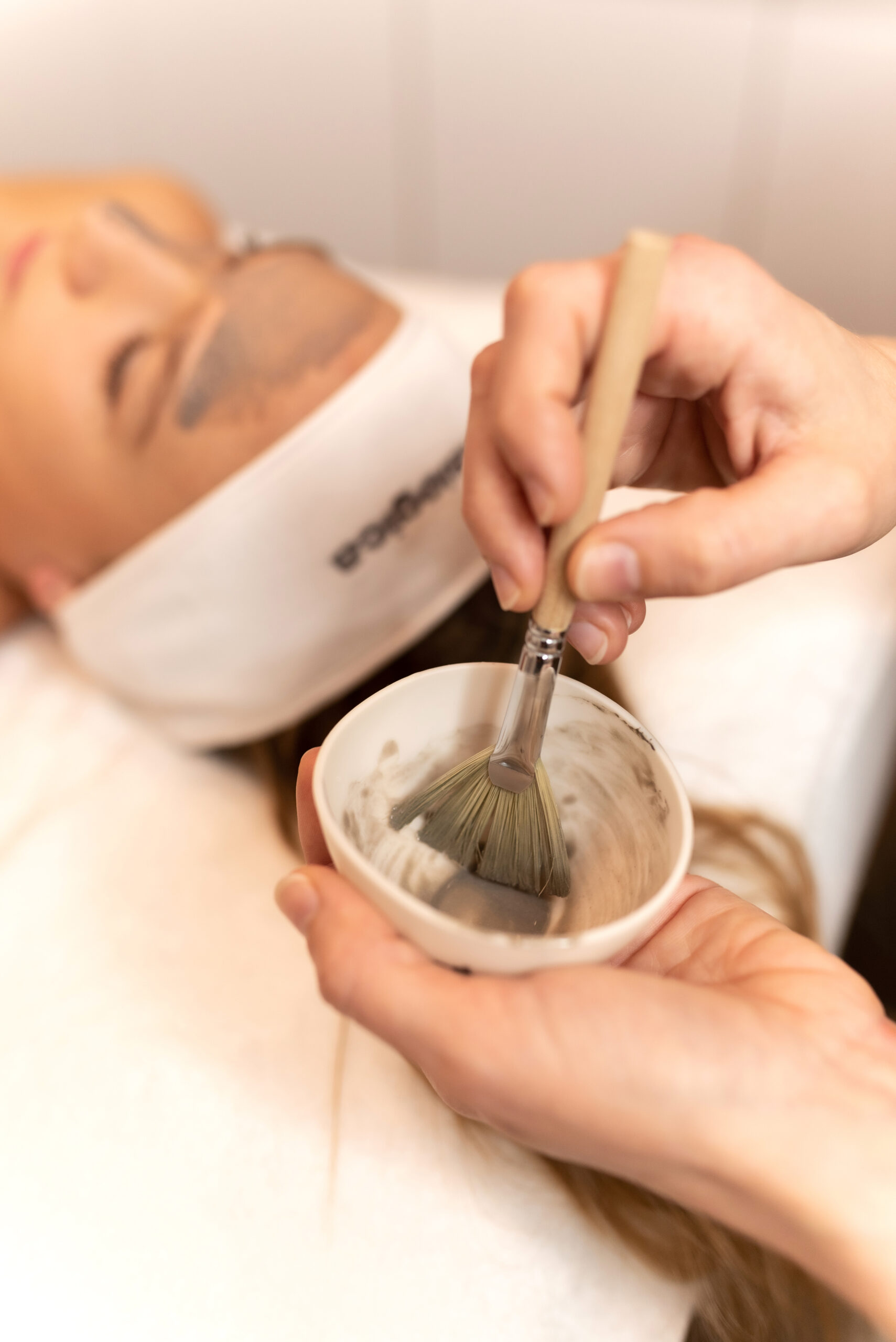 Clear Start Prevent + Glow nega v salonu Gliese